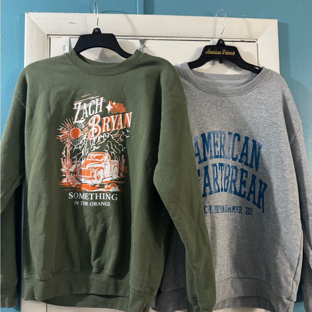 Zach Bryan Crewneck Sweatshirts (2) Size Medium